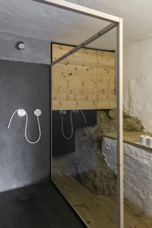 Haus Settari — Sich während dem duschen schon fast wie im Freien fühlen